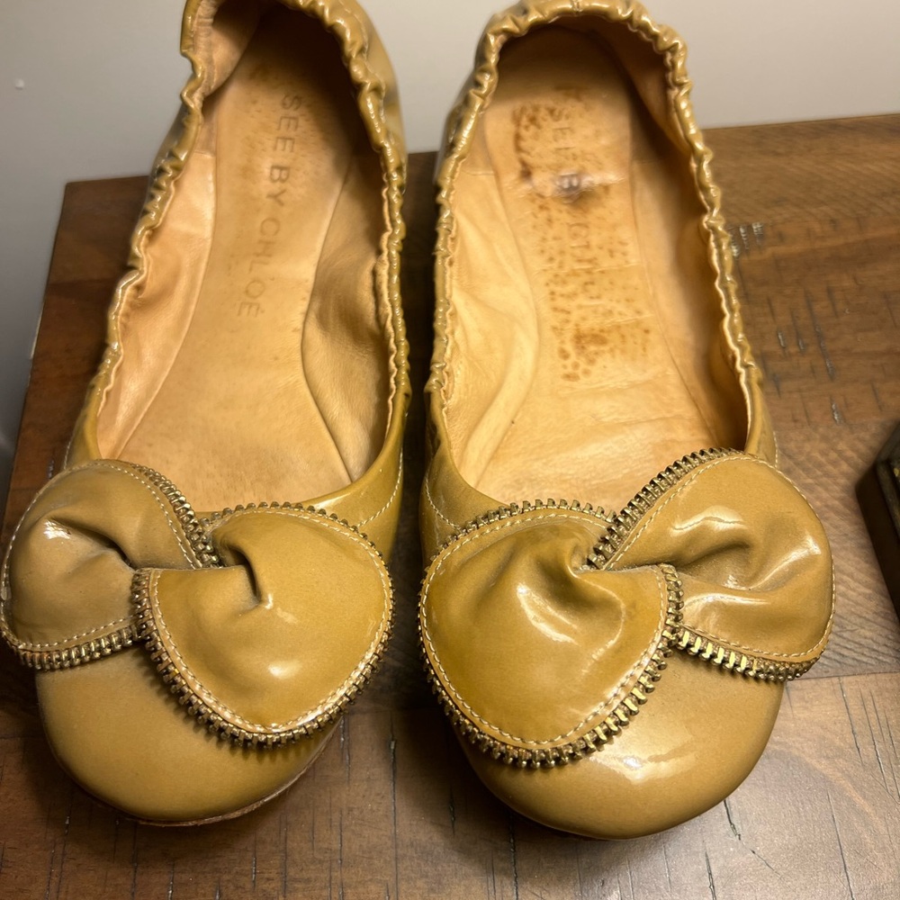 See By Chloe Women's Tan Ballet Flats